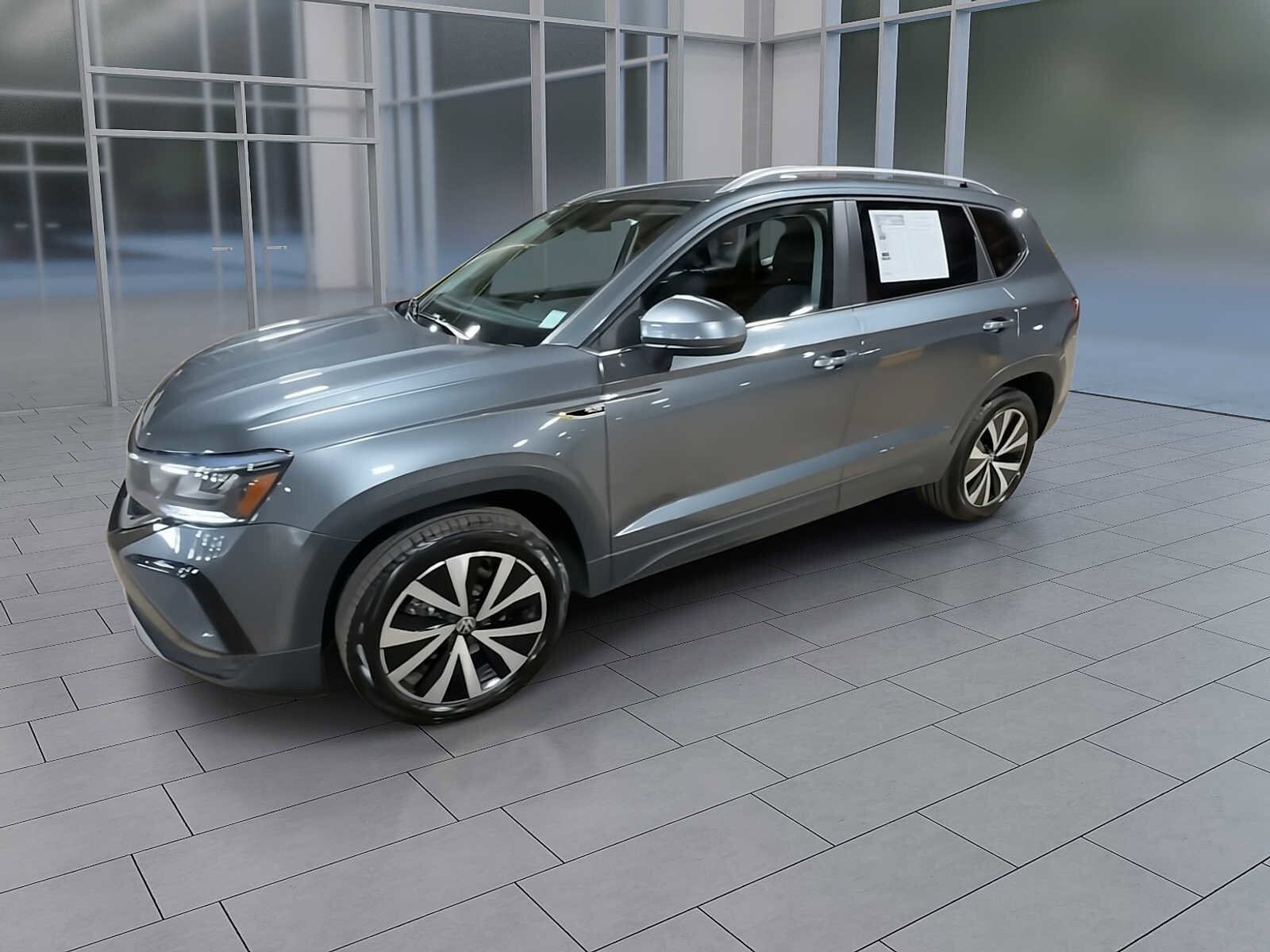 Thumbnail: 2022 Volkswagen Taos - 4