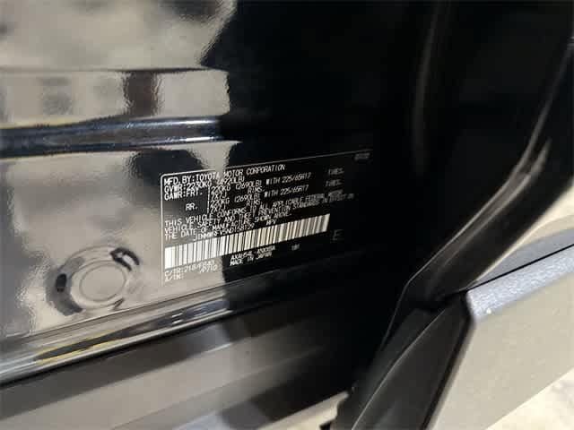Thumbnail: 2022 Toyota RAV4 - 14