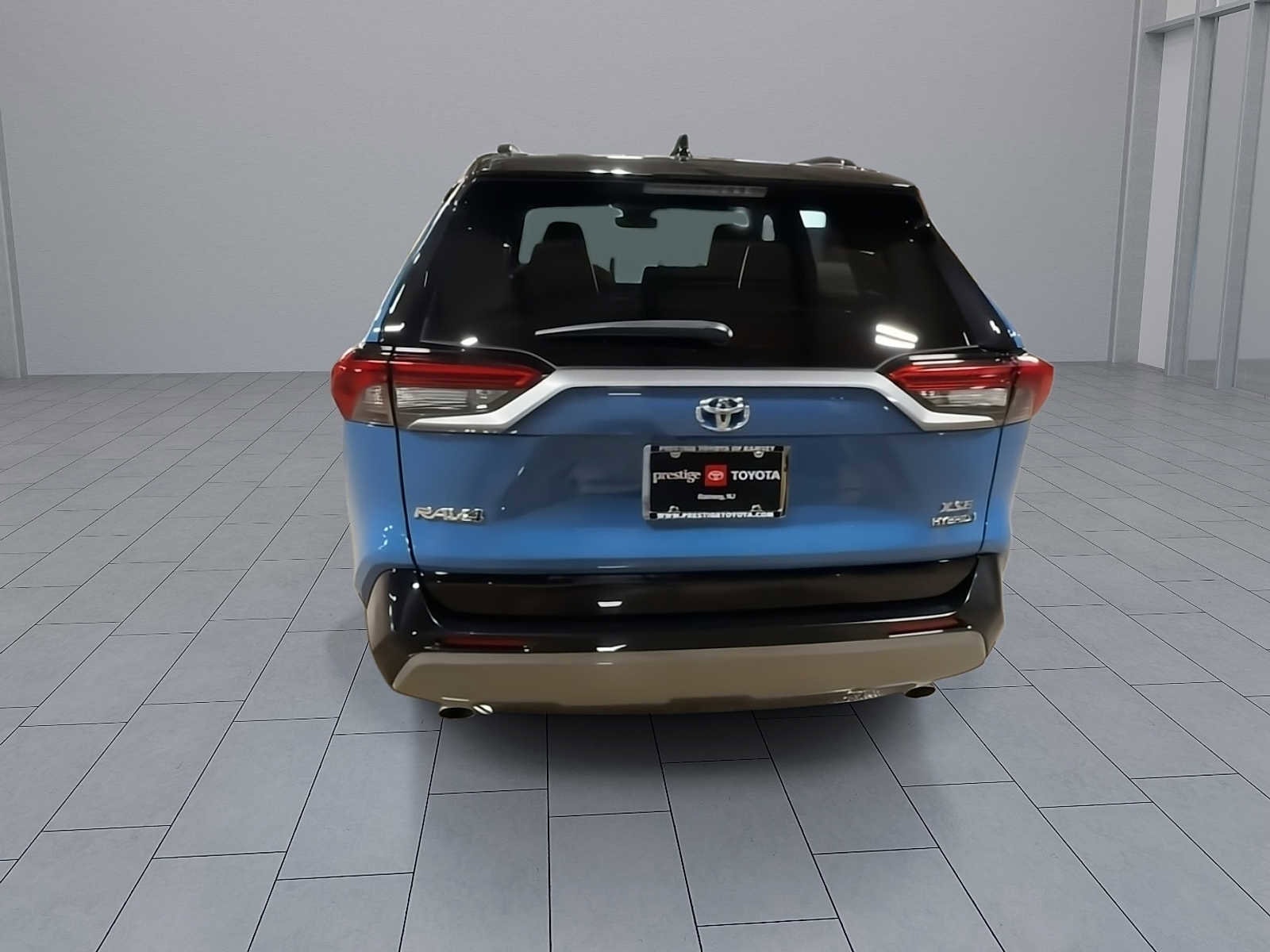 Thumbnail: 2023 Toyota RAV4 - 7