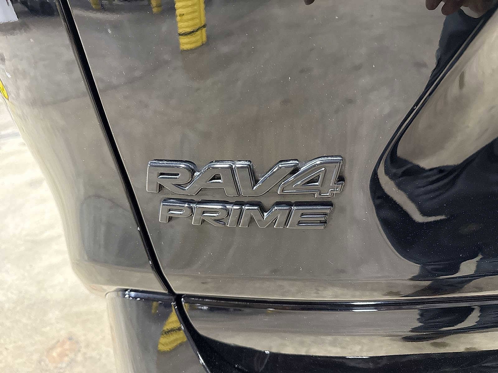 Thumbnail: 2021 Toyota RAV4 - 26