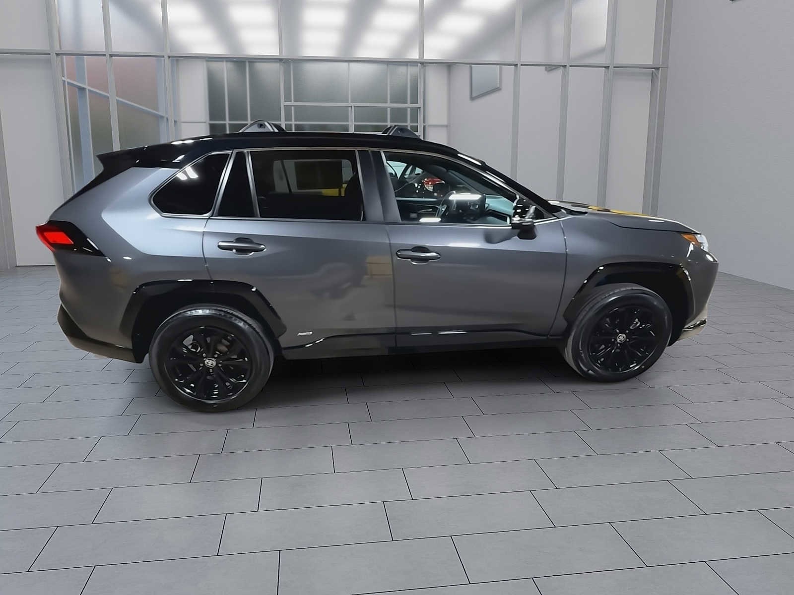 Thumbnail: 2024 Toyota RAV4 - 9