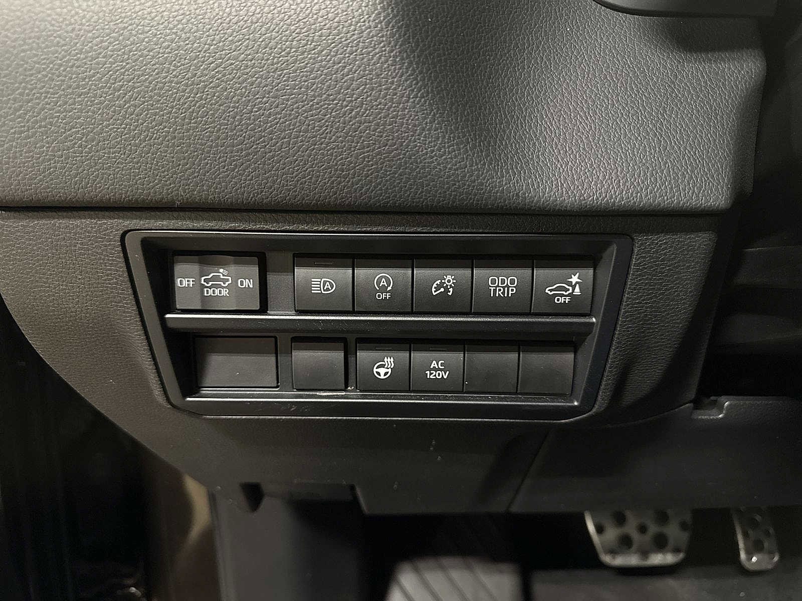 Thumbnail: 2022 Toyota Tundra - 32