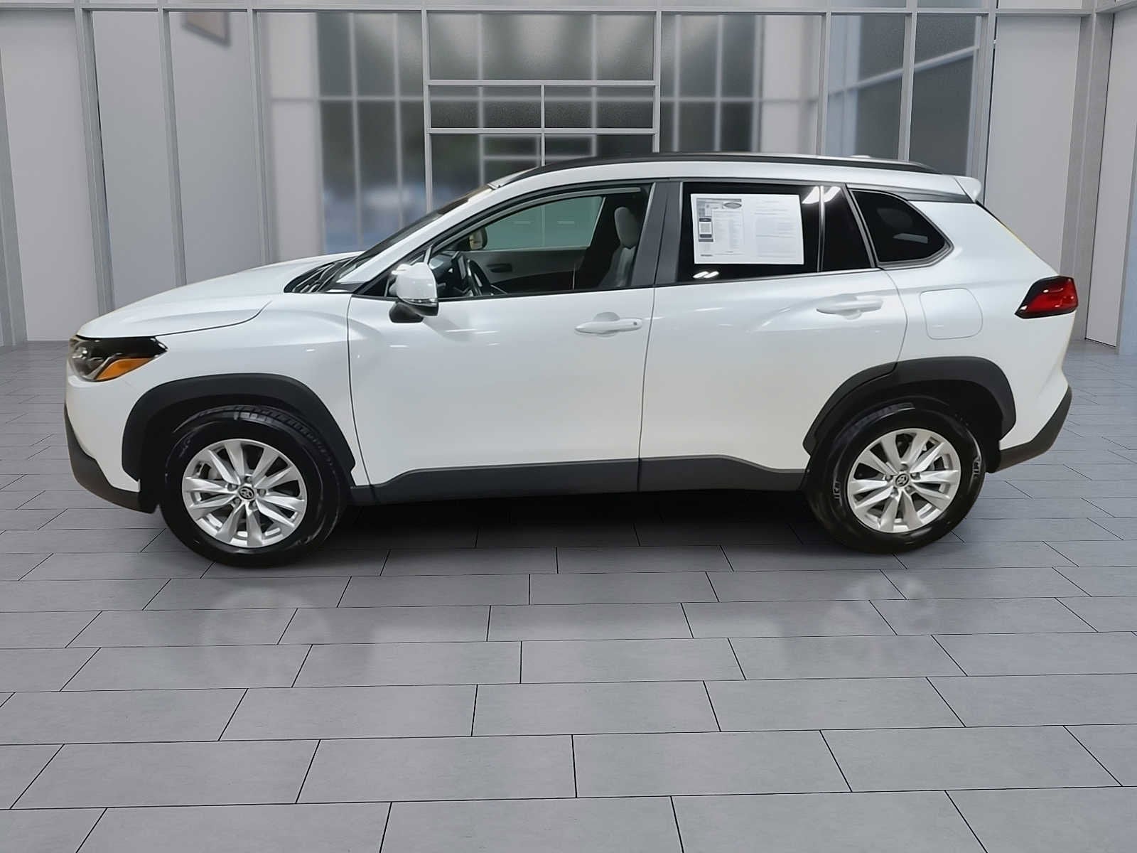 Thumbnail: 2024 Toyota Corolla Cross - 5