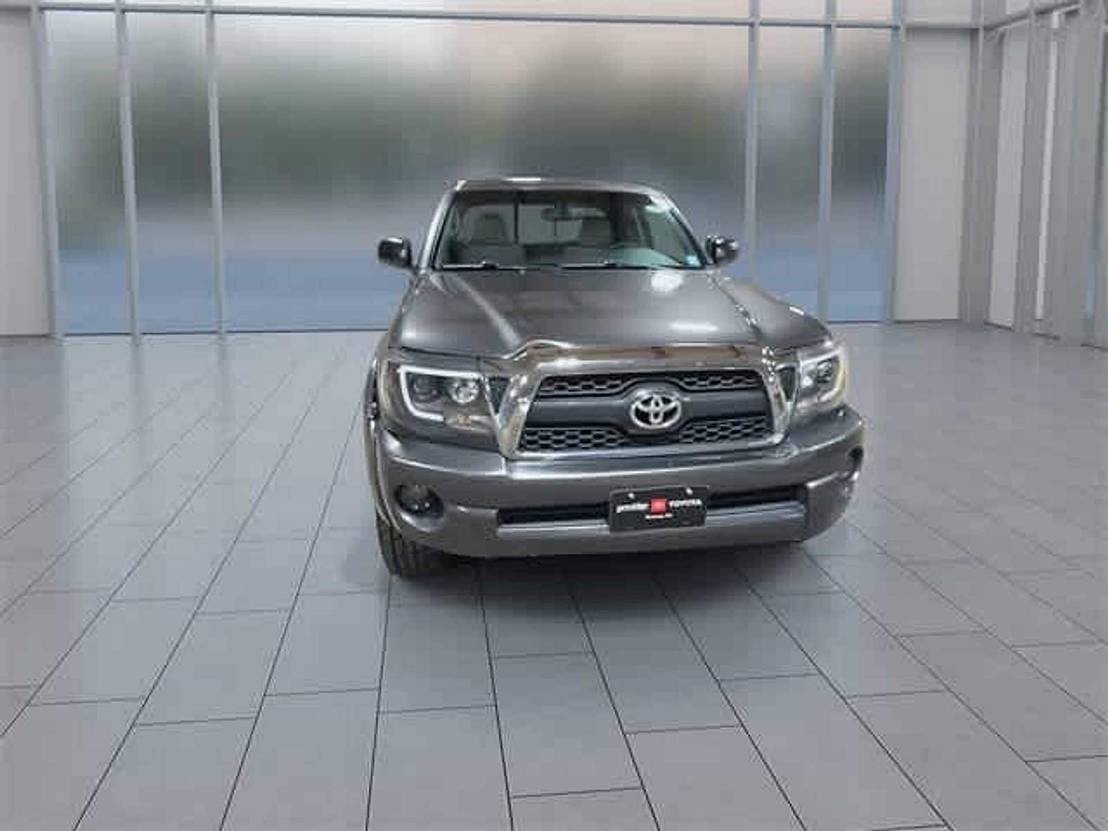 Thumbnail: 2011 Toyota Tacoma - 4