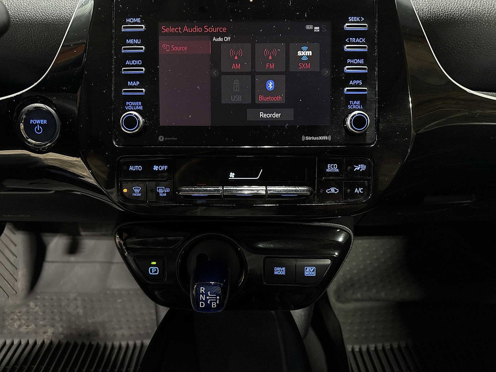 Thumbnail: 2022 Toyota Prius - 21