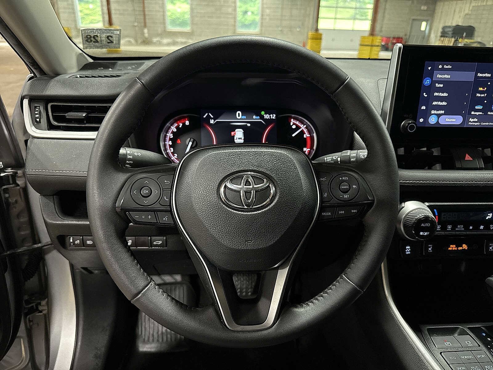 Thumbnail: 2023 Toyota RAV4 - 18