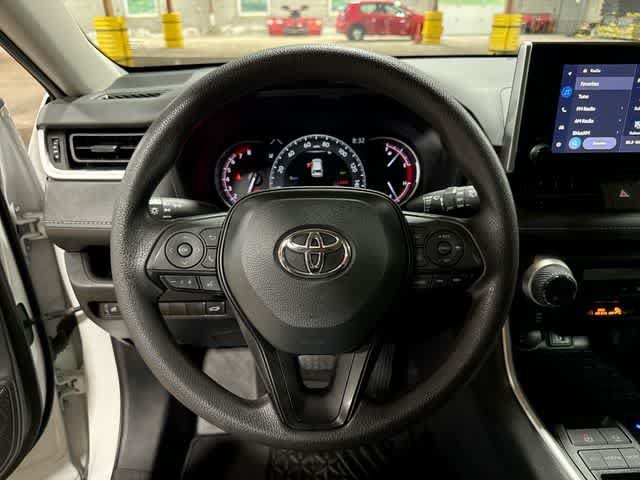 Thumbnail: 2023 Toyota RAV4 - 18