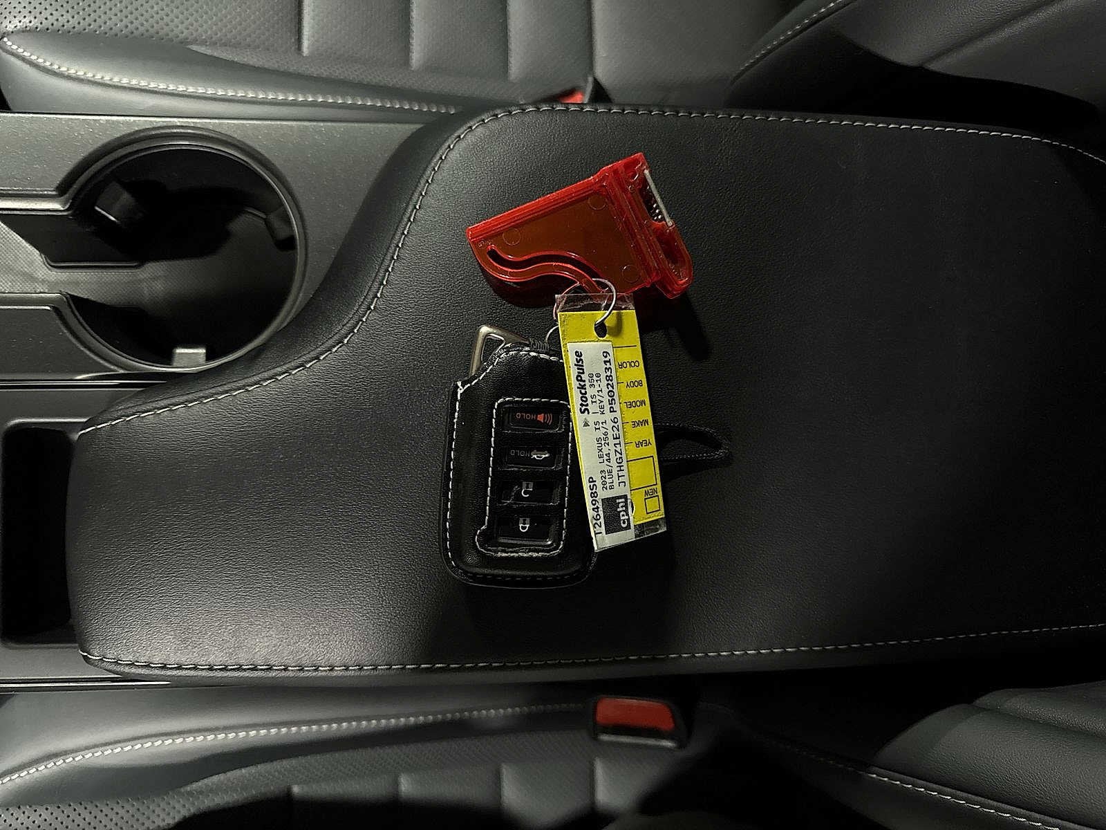 Thumbnail: 2023 Lexus IS - 32