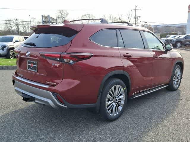 Thumbnail: 2026 Toyota Highlander - 12