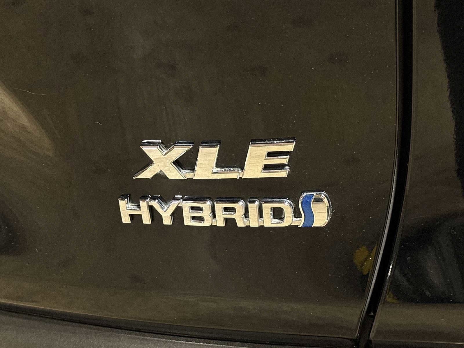 Thumbnail: 2019 Toyota RAV4 - 27