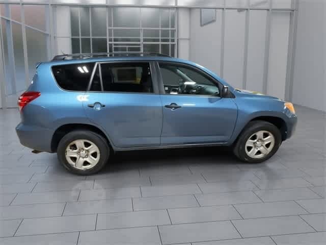 Thumbnail: 2011 Toyota RAV4 - 9