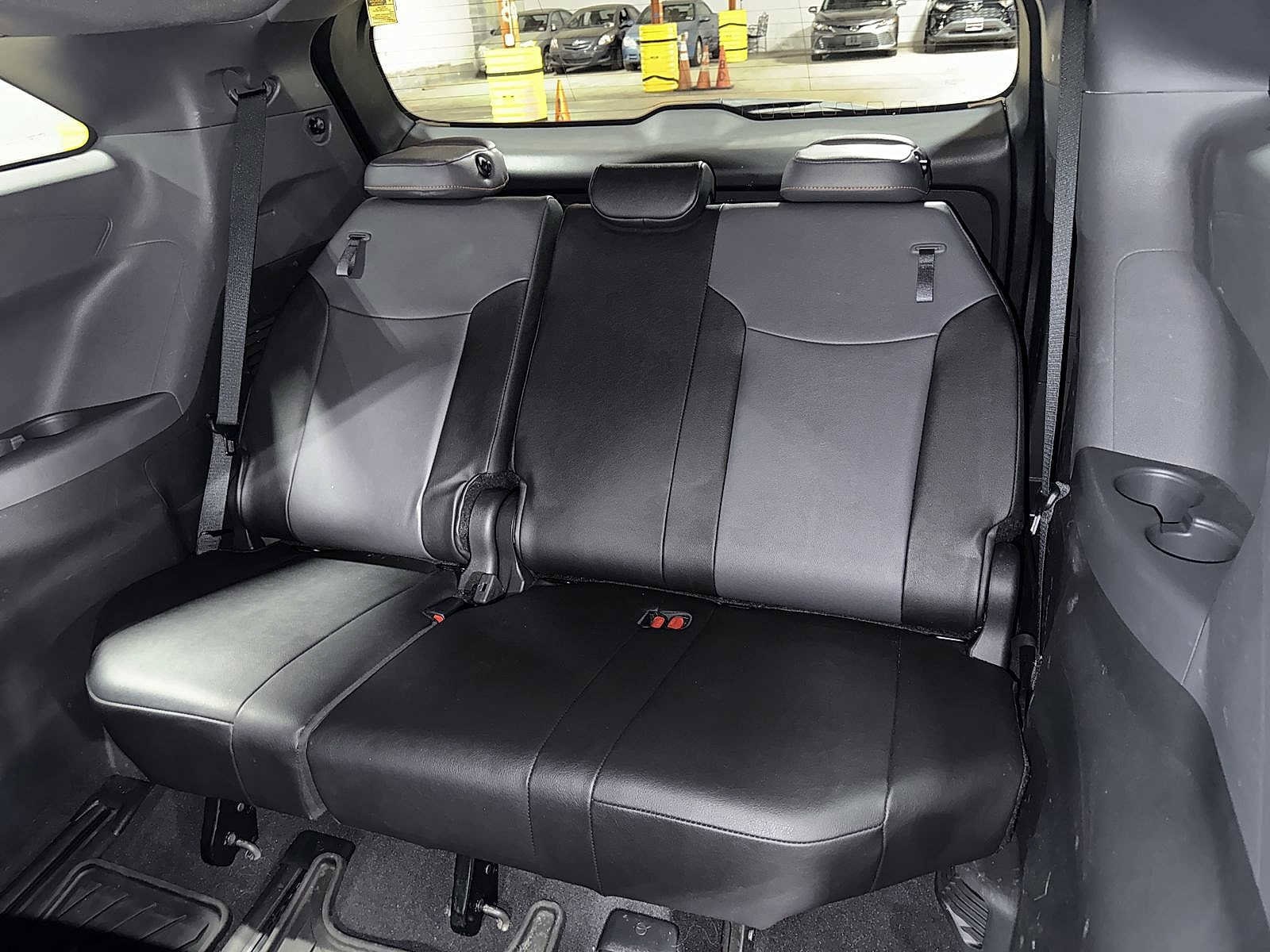 Thumbnail: 2023 Toyota Sienna - 18