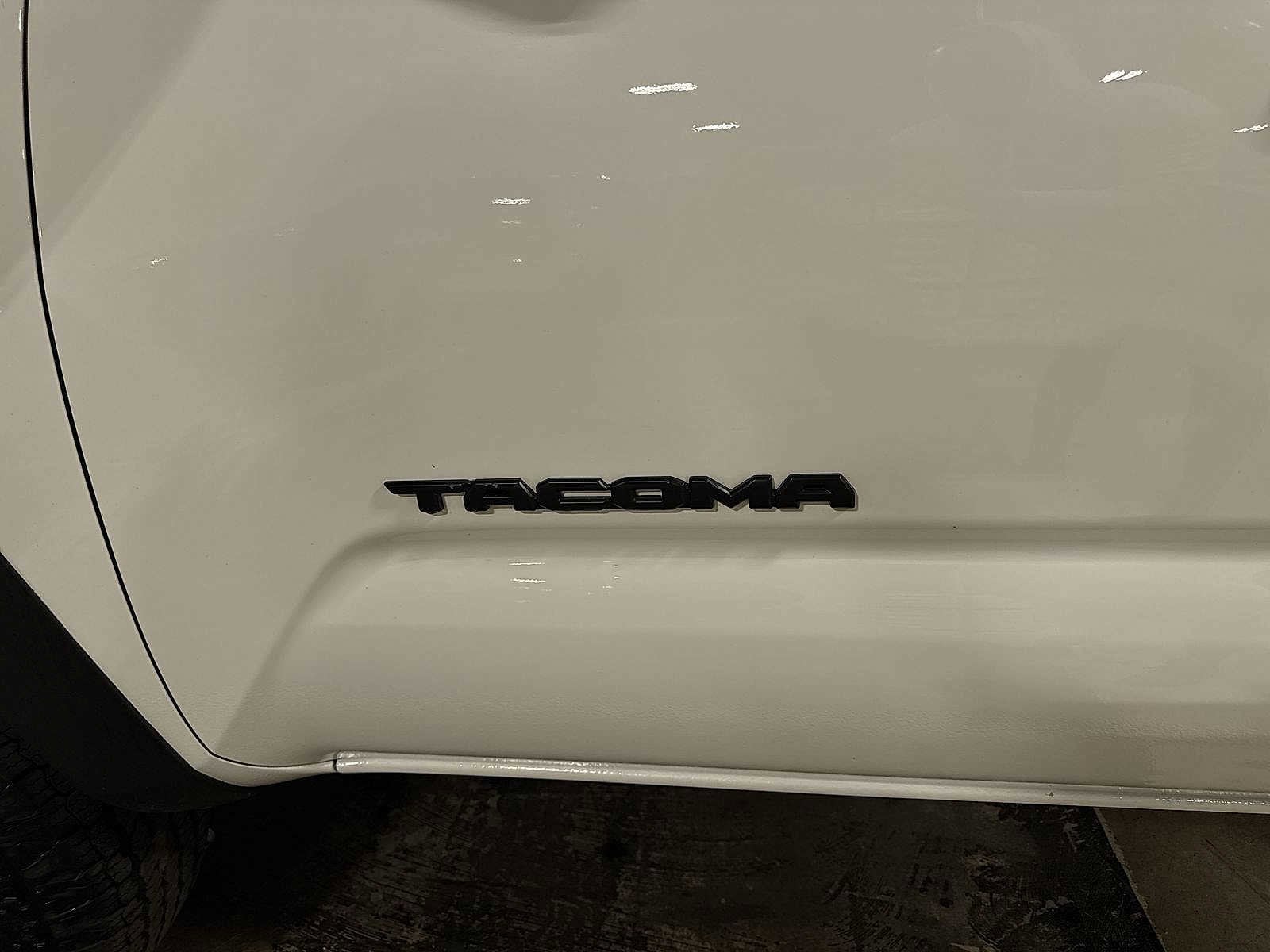 Thumbnail: 2021 Toyota Tacoma - 25