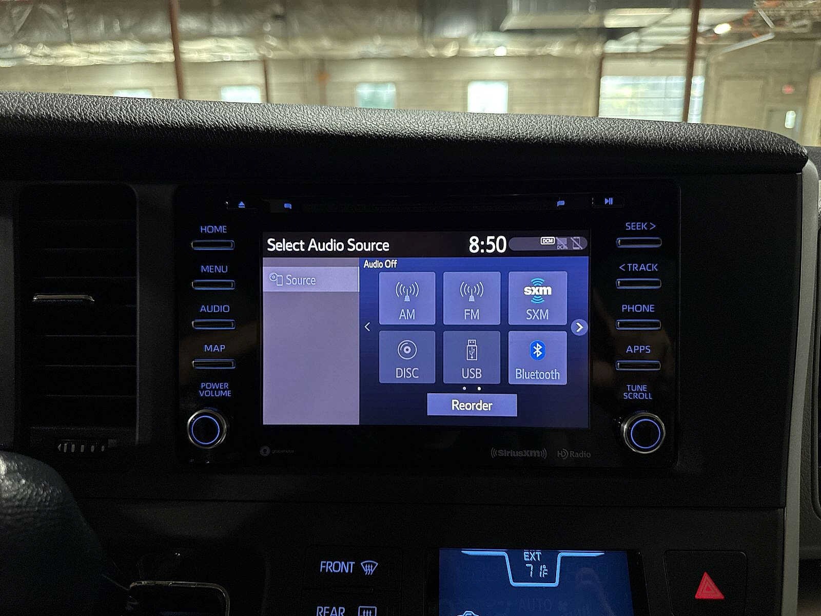 Thumbnail: 2020 Toyota Sienna - 21