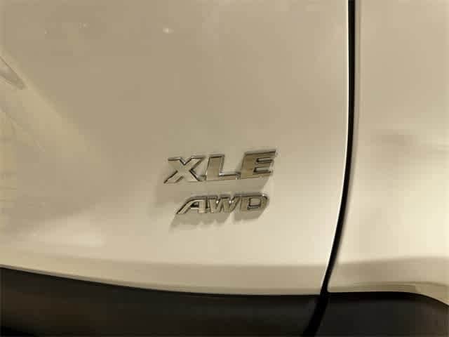 Thumbnail: 2022 Toyota RAV4 - 27