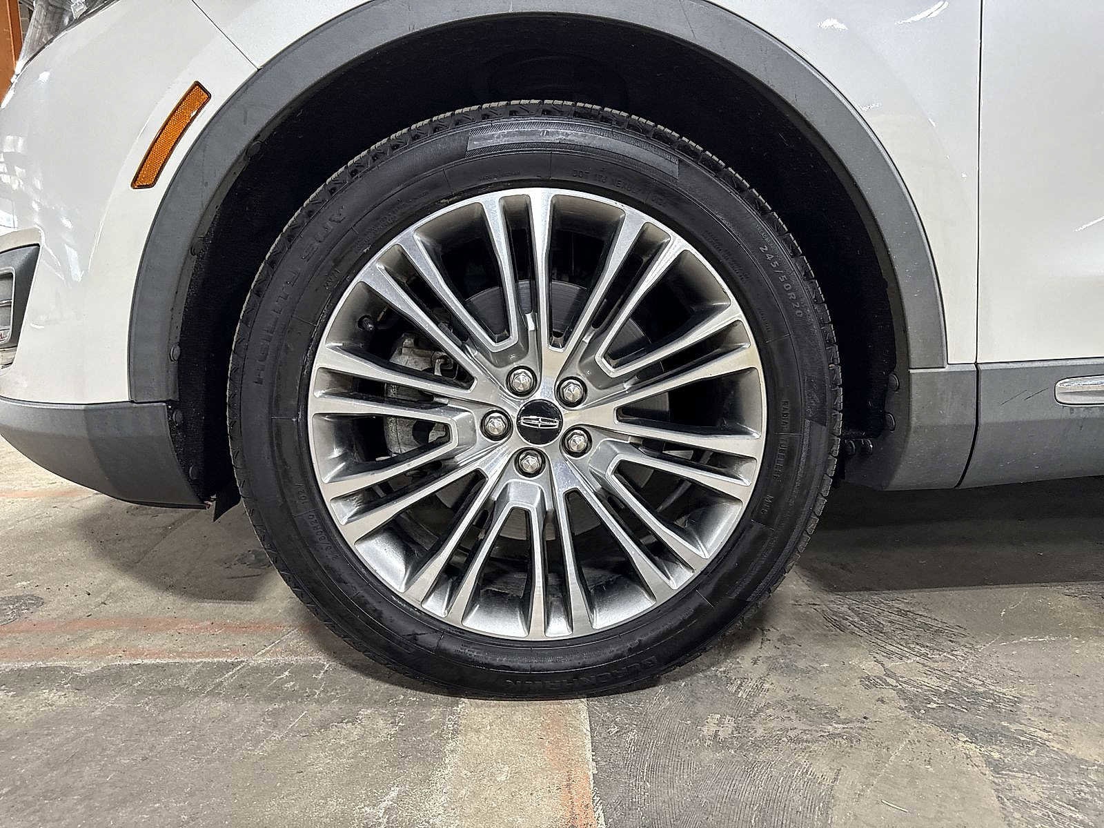 Thumbnail: 2016 Lincoln MKX - 10