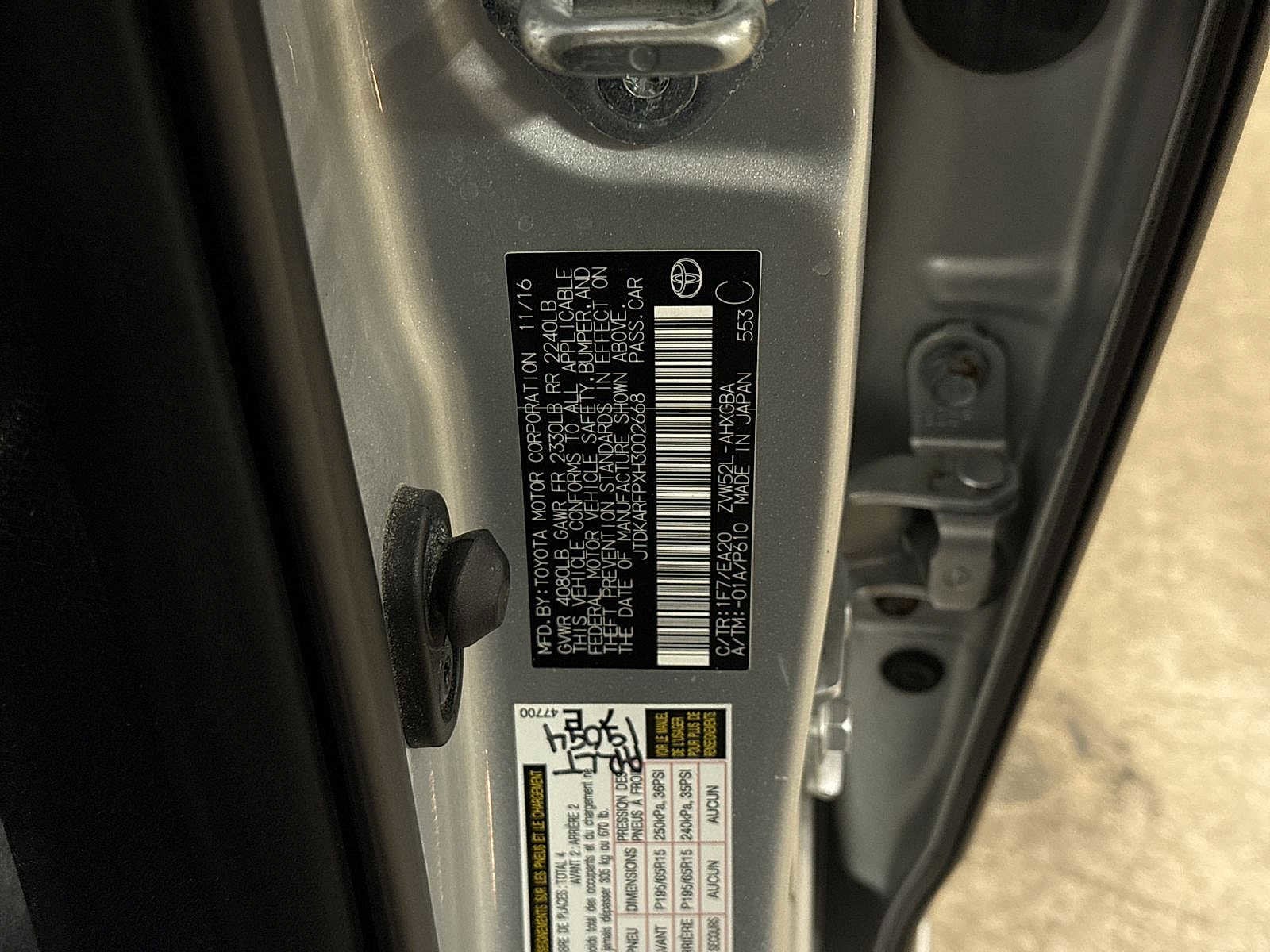 Thumbnail: 2017 Toyota Prius Prime - 14