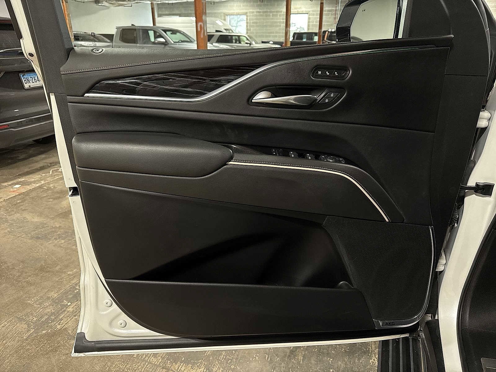 Thumbnail: 2021 Cadillac Escalade - 34