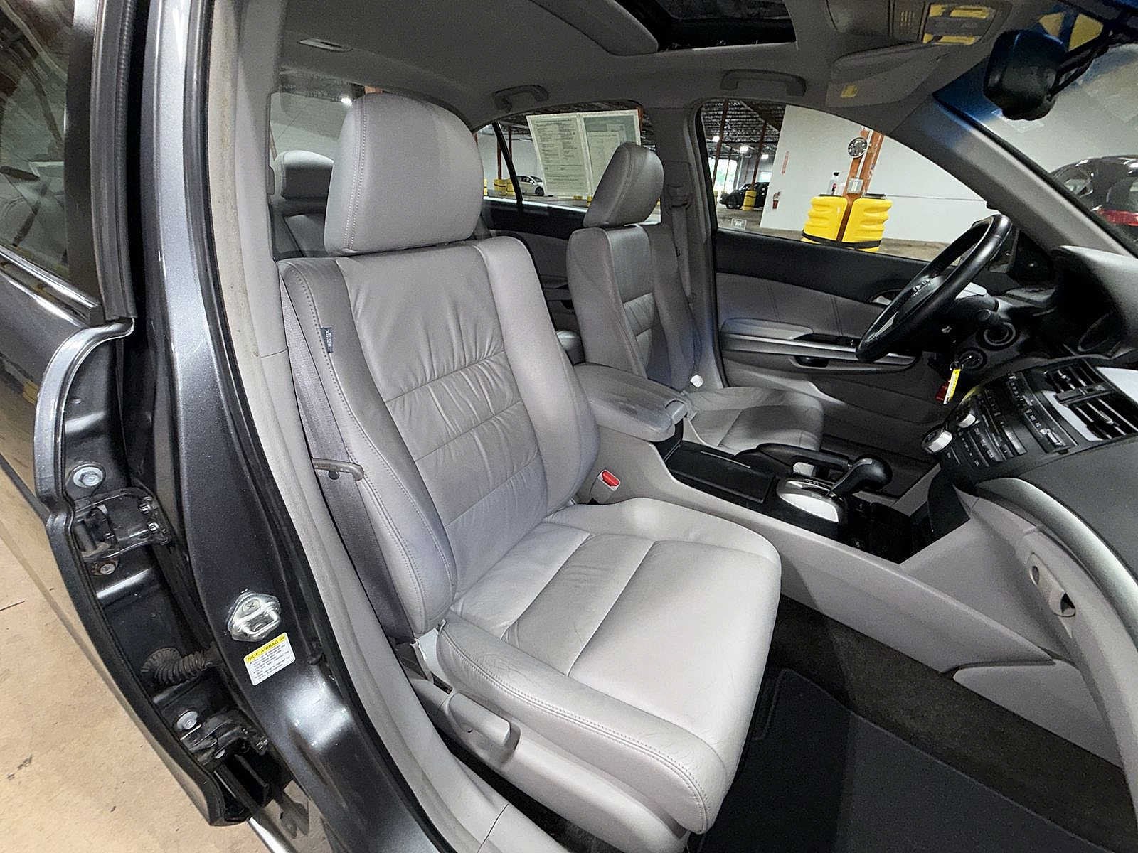Thumbnail: 2009 Honda Accord - 15