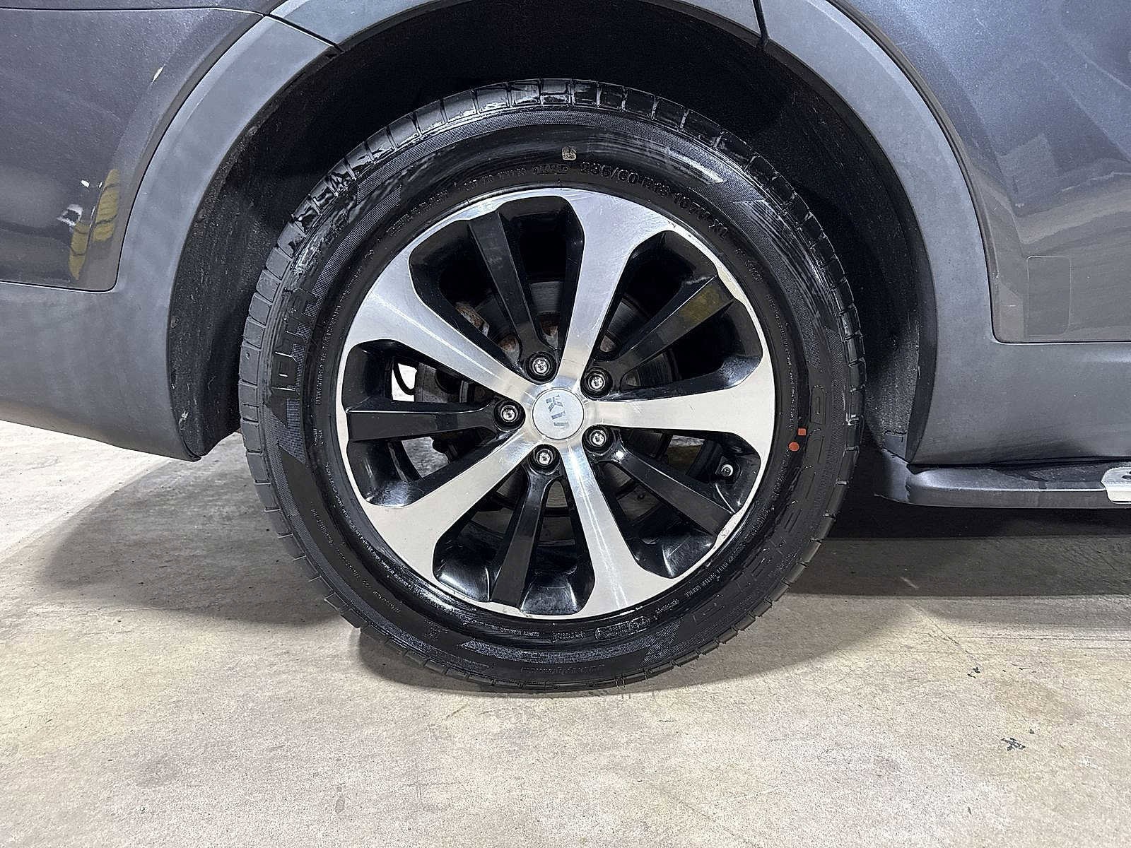 Thumbnail: 2016 Kia Sorento - 10