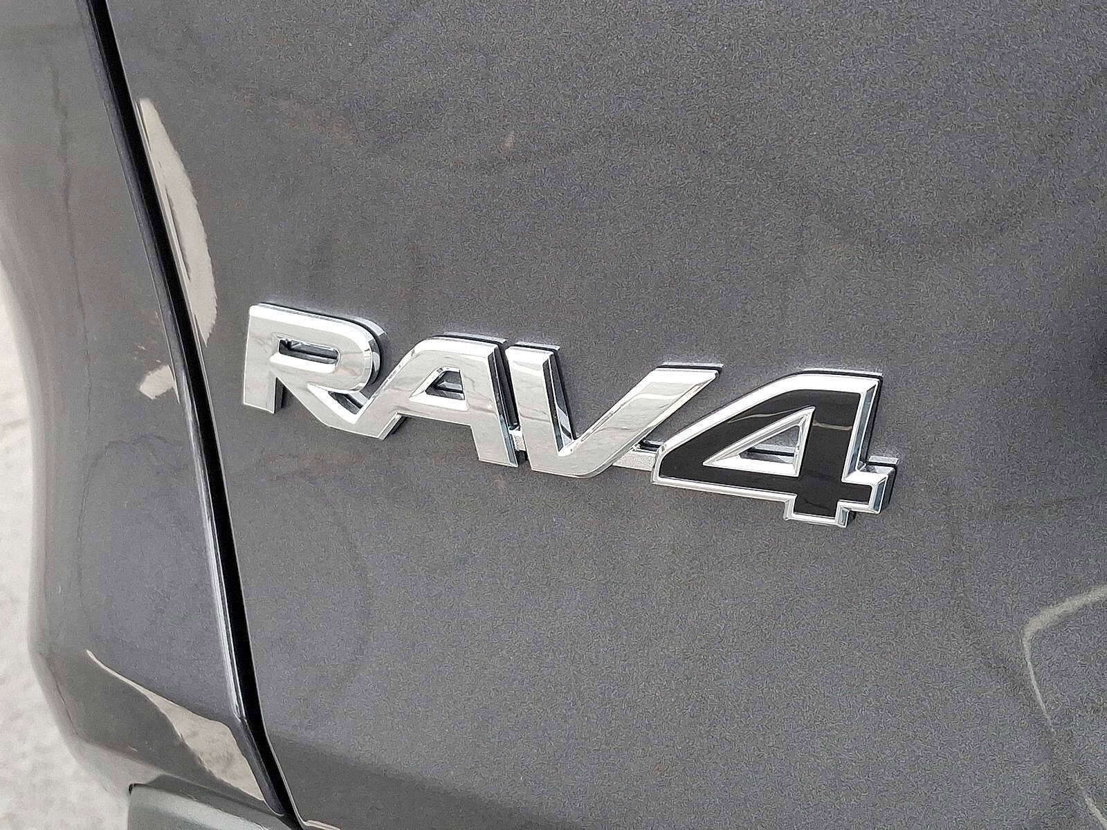 Thumbnail: 2025 Toyota RAV4 - 25