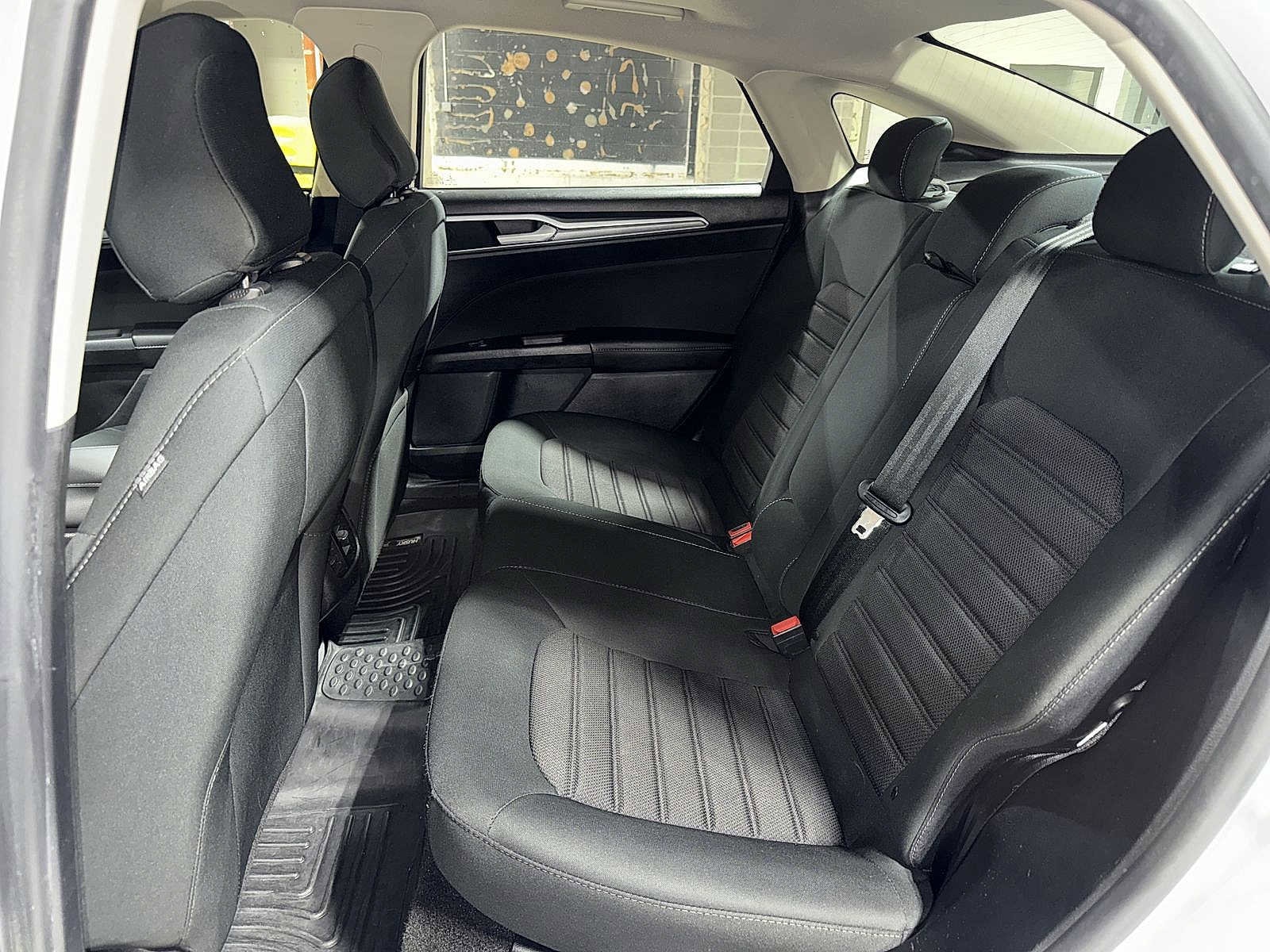 Thumbnail: 2020 Ford Fusion - 17