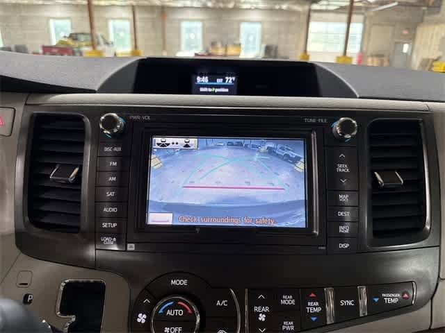Thumbnail: 2011 Toyota Sienna - 26