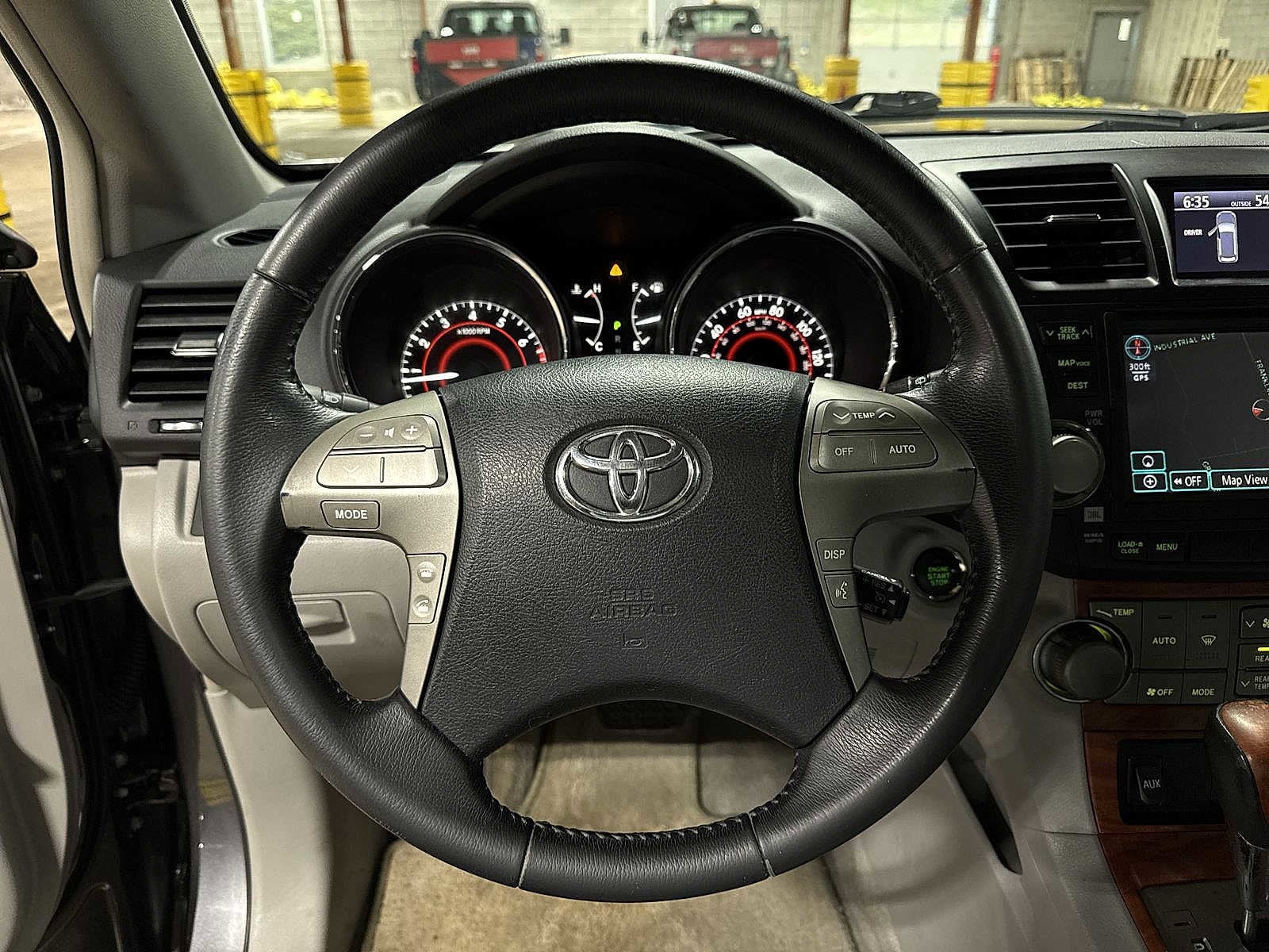 Thumbnail: 2008 Toyota Highlander - 19