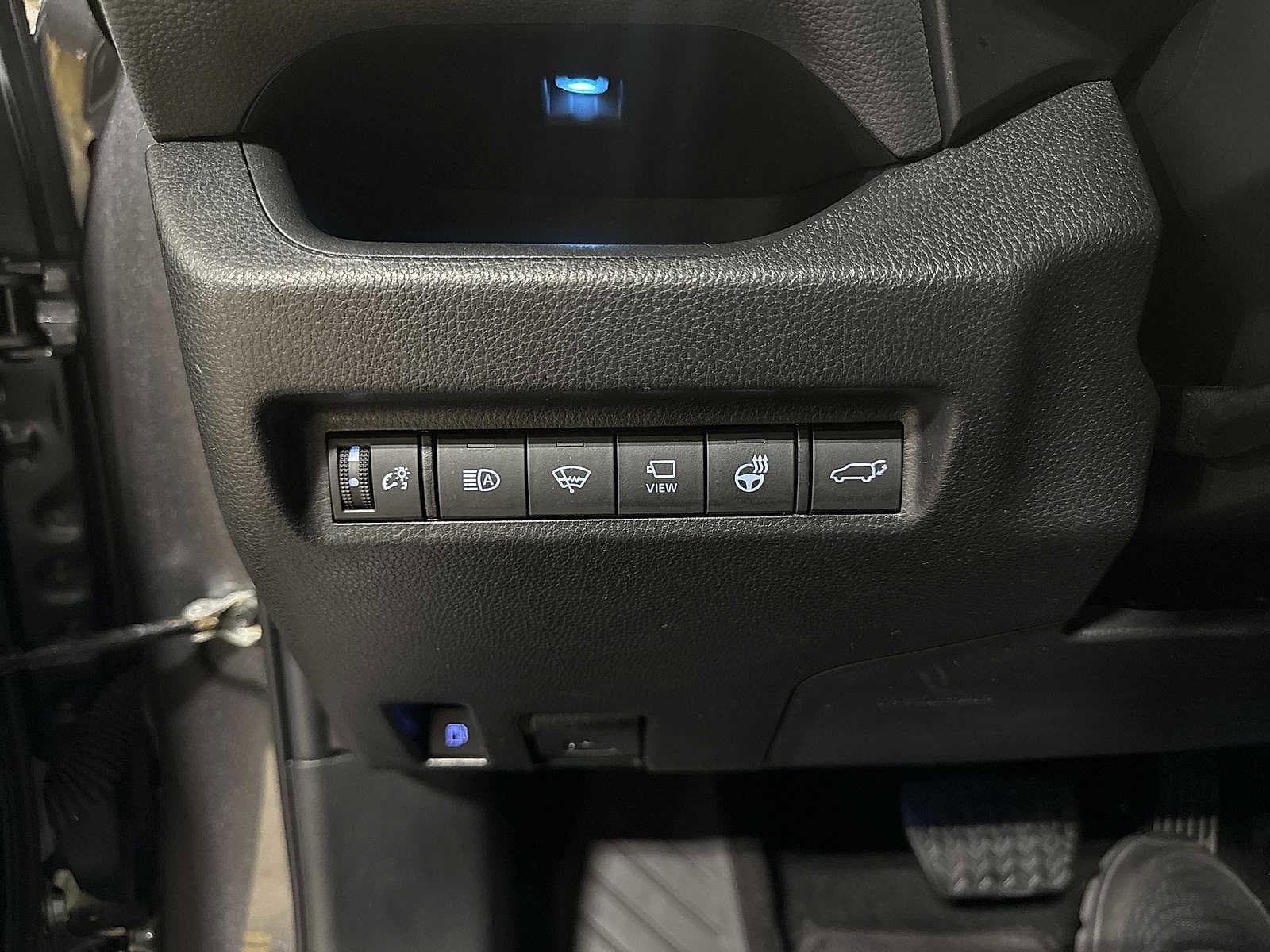 Thumbnail: 2022 Toyota RAV4 - 33