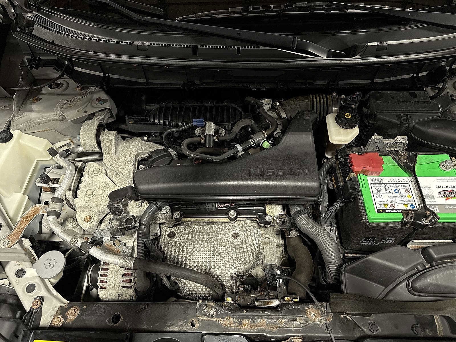 Thumbnail: 2015 Nissan Rogue - 12