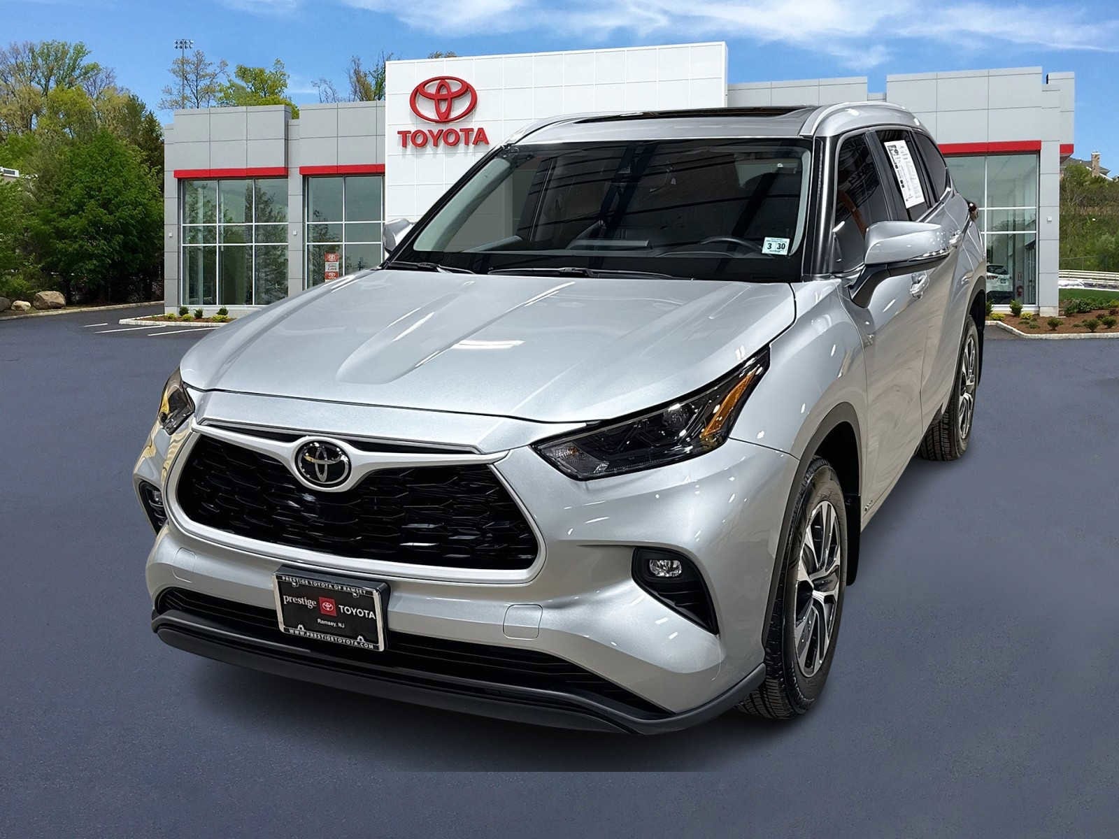 Thumbnail: 2025 Toyota Highlander - 1