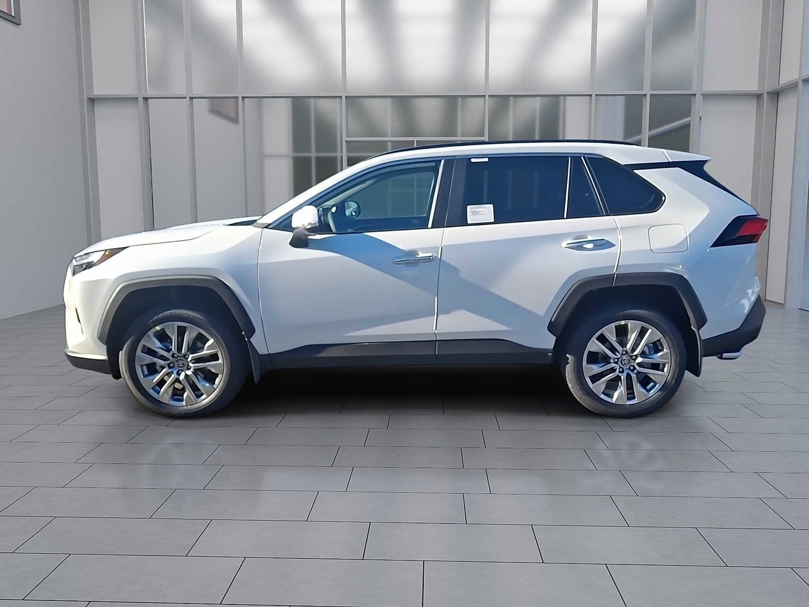 Thumbnail: 2025 Toyota RAV4 - 2