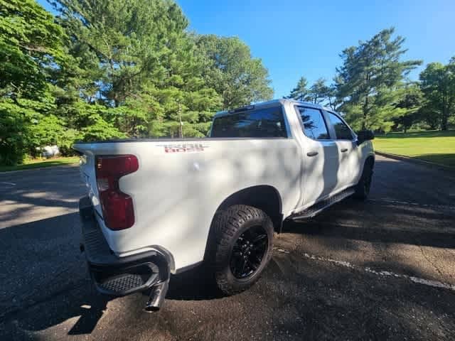 Thumbnail: 2021 Chevrolet Silverado 1500 - 4