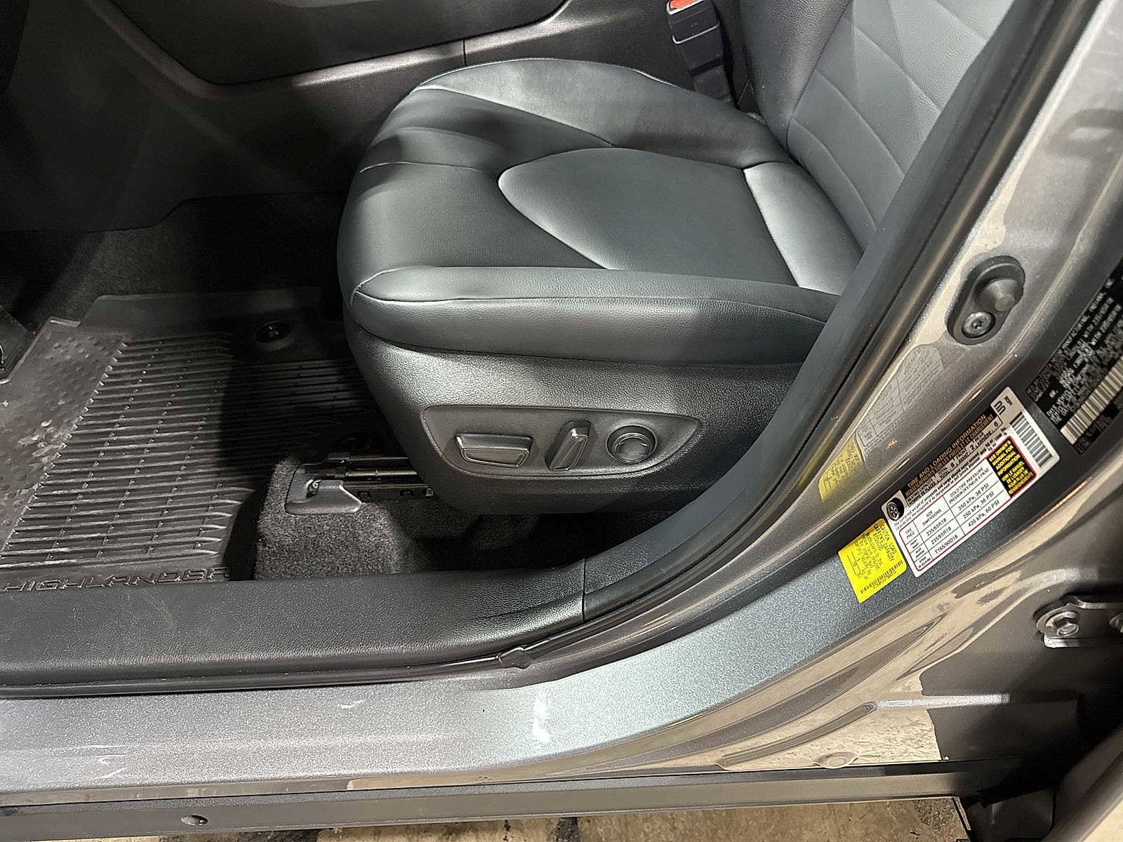 Thumbnail: 2026 Toyota Highlander - 24