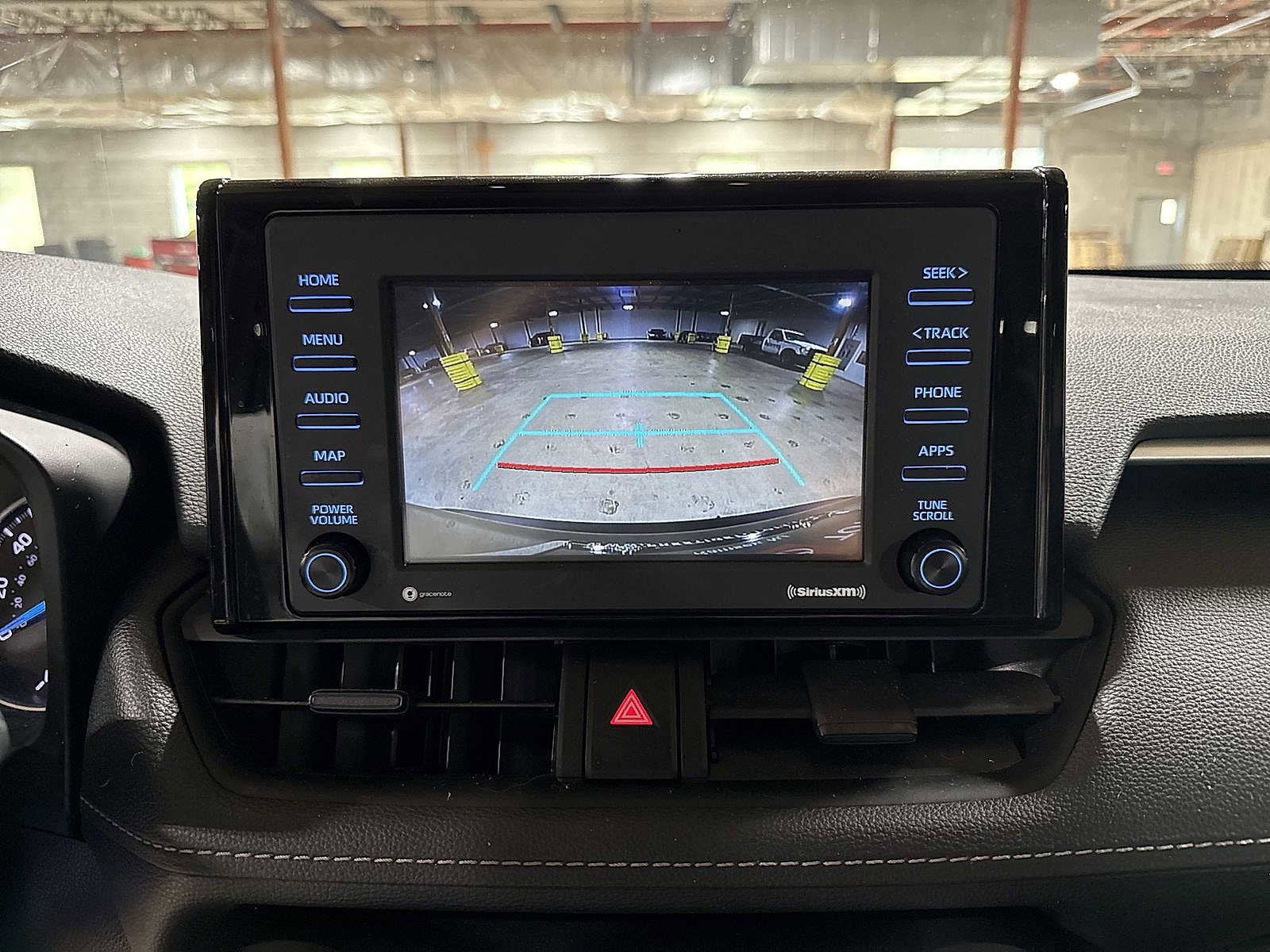 Thumbnail: 2022 Toyota RAV4 - 23