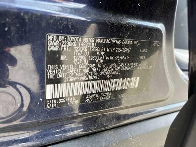2024 Toyota RAV4 XLE 8