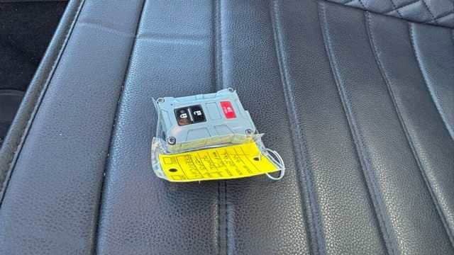 Thumbnail: 2022 Toyota Tacoma - 8