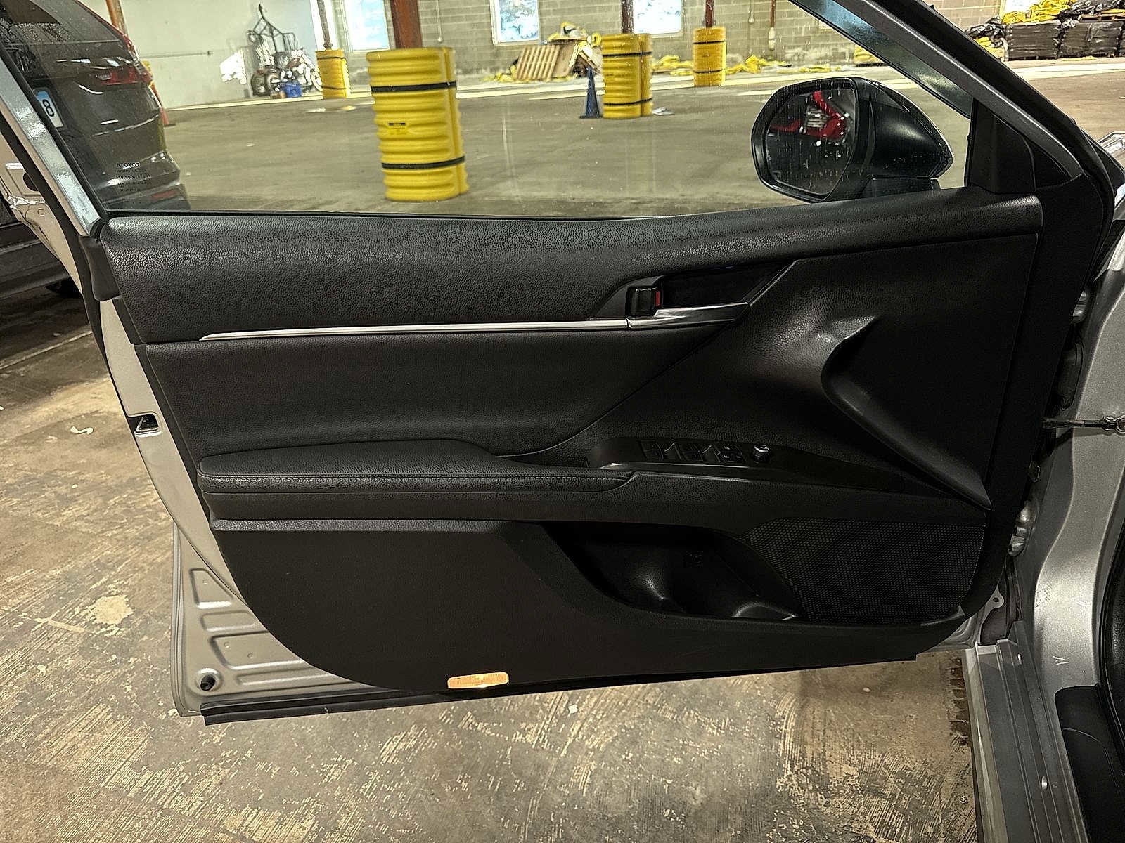 Thumbnail: 2022 Toyota Camry - 30