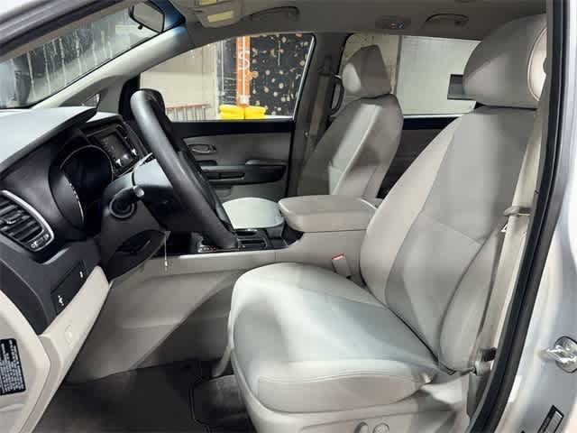Thumbnail: 2020 Kia Sedona - 15