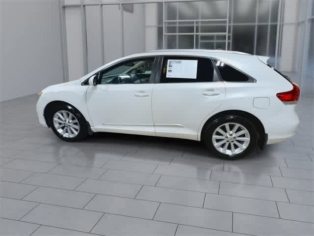 Thumbnail: 2010 Toyota Venza - 6