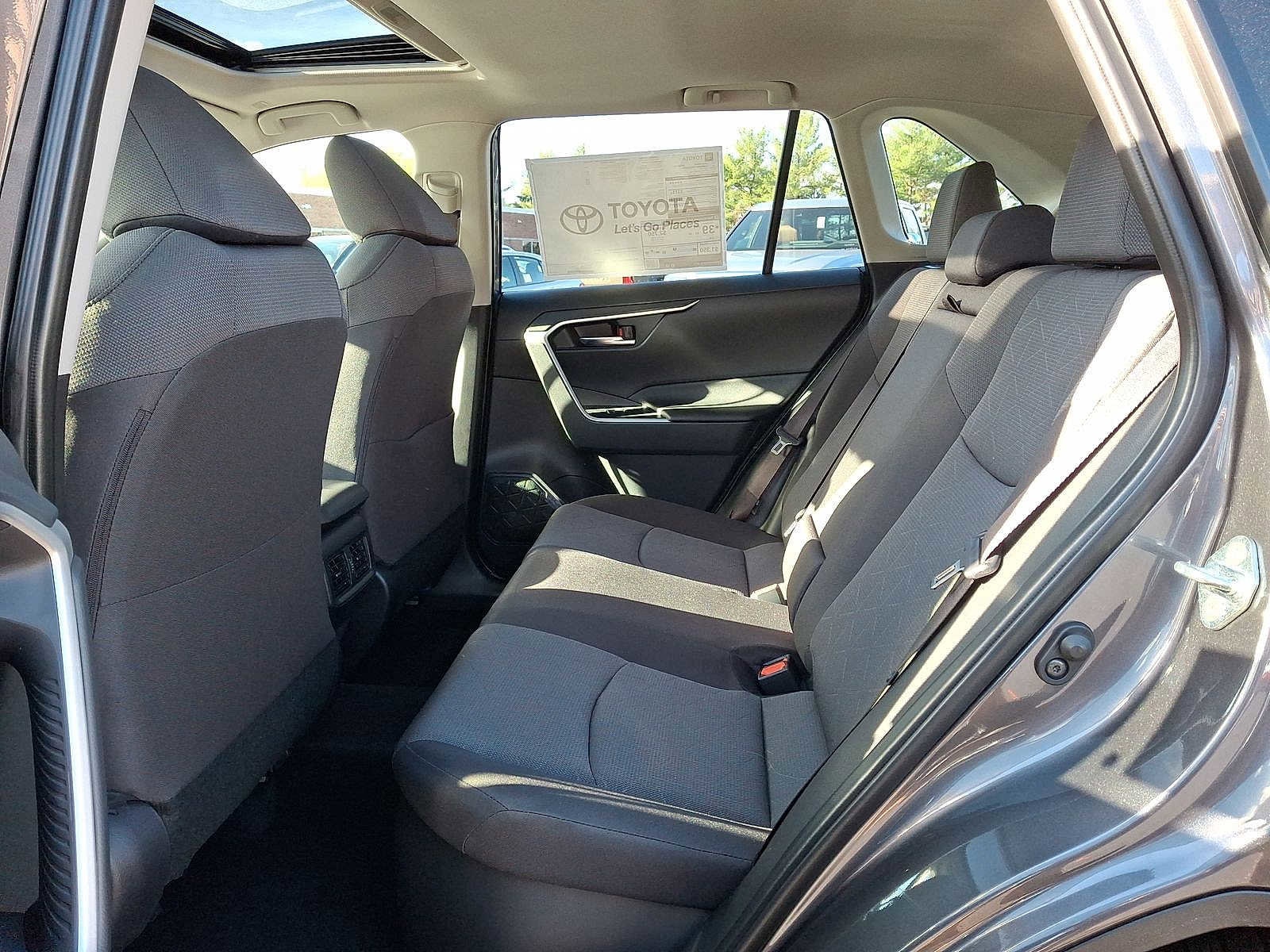 Thumbnail: 2025 Toyota RAV4 - 13