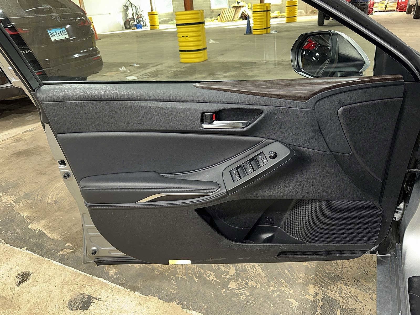 Thumbnail: 2019 Toyota Avalon - 29