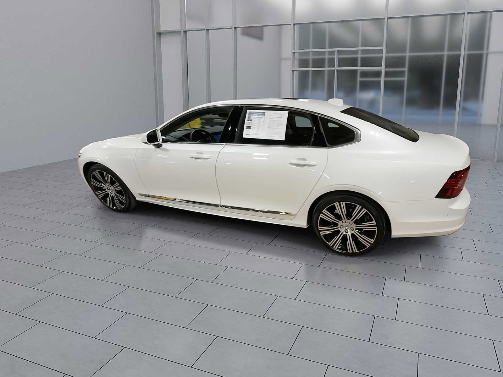 Thumbnail: 2025 Volvo S90 - 6