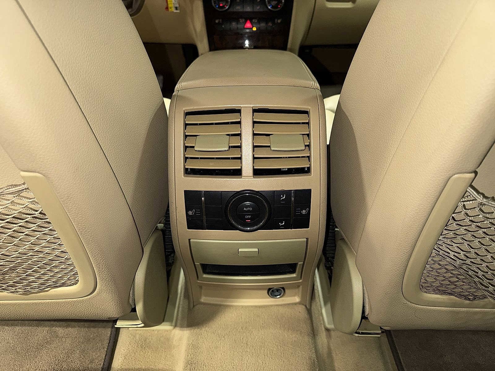 Thumbnail: 2011 Mercedes-Benz GL-Class - 31