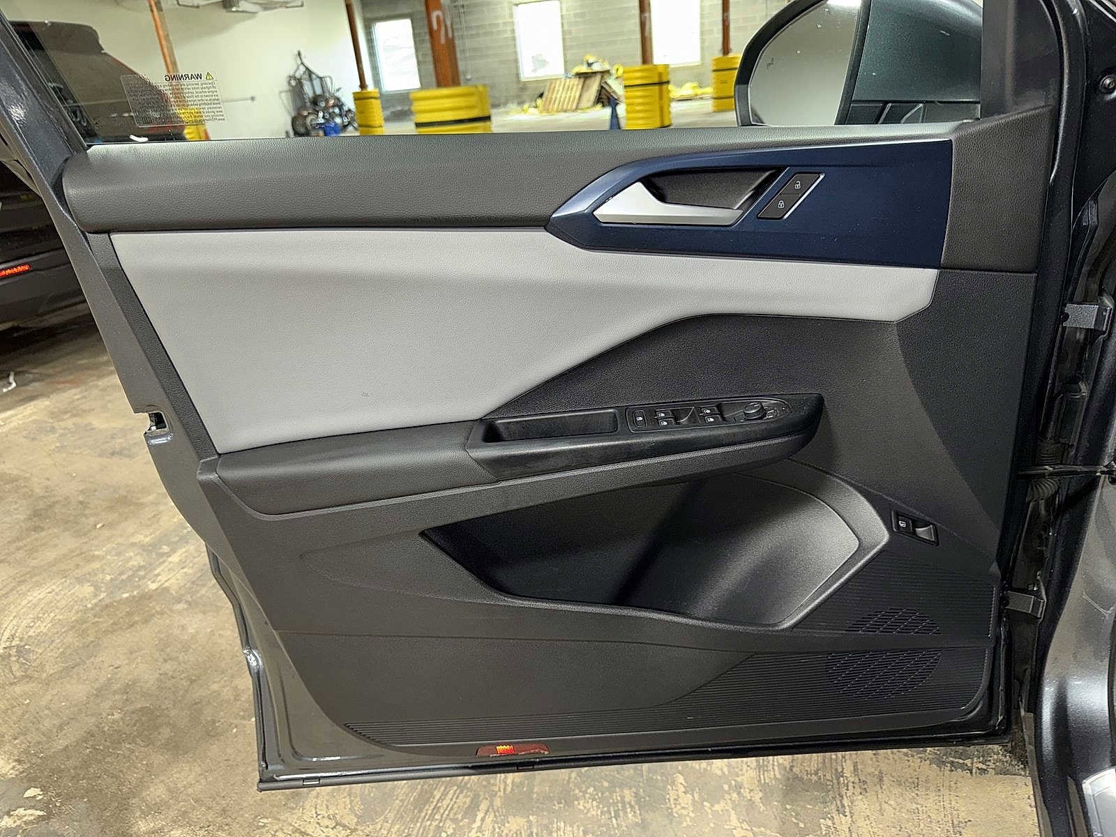 Thumbnail: 2022 Volkswagen Taos - 30