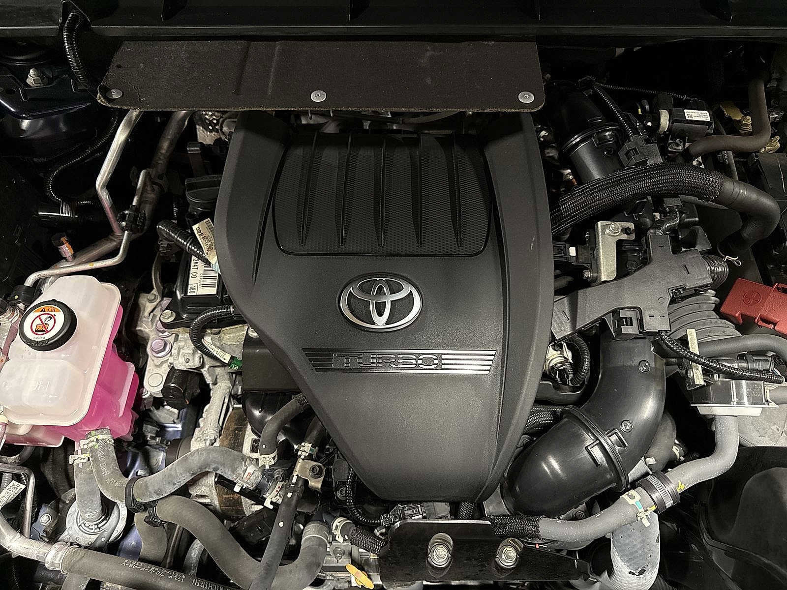 Thumbnail: 2023 Toyota Highlander - 12