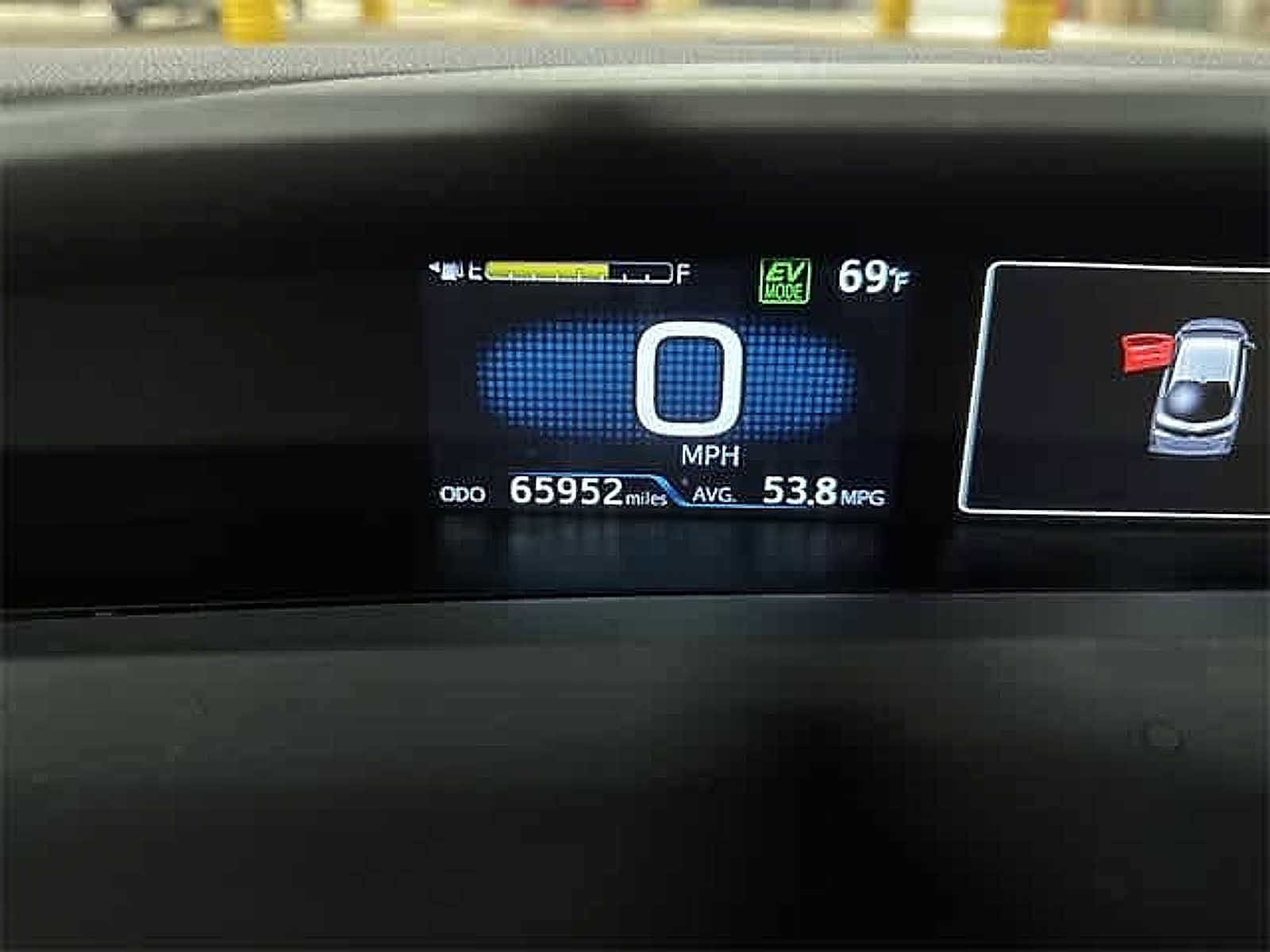 Thumbnail: 2022 Toyota Prius Prime - 27