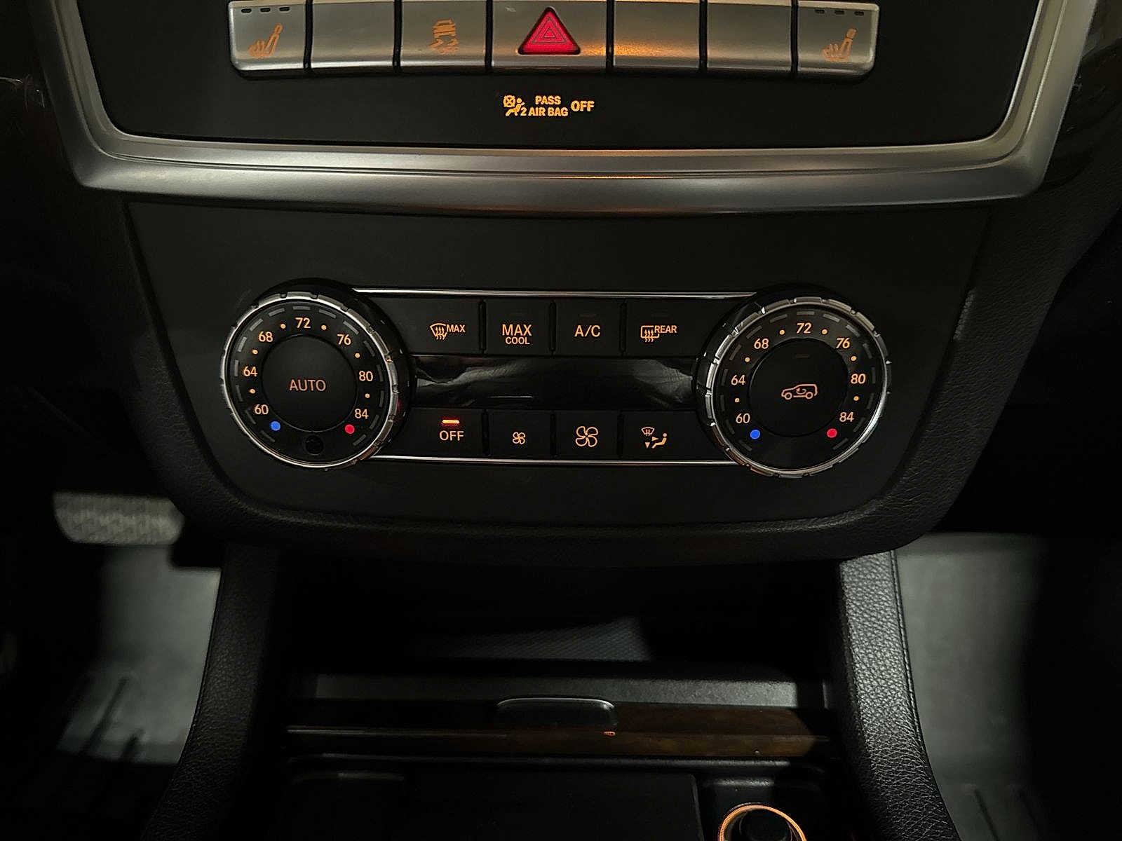 Thumbnail: 2013 Mercedes-Benz GL-Class - 22
