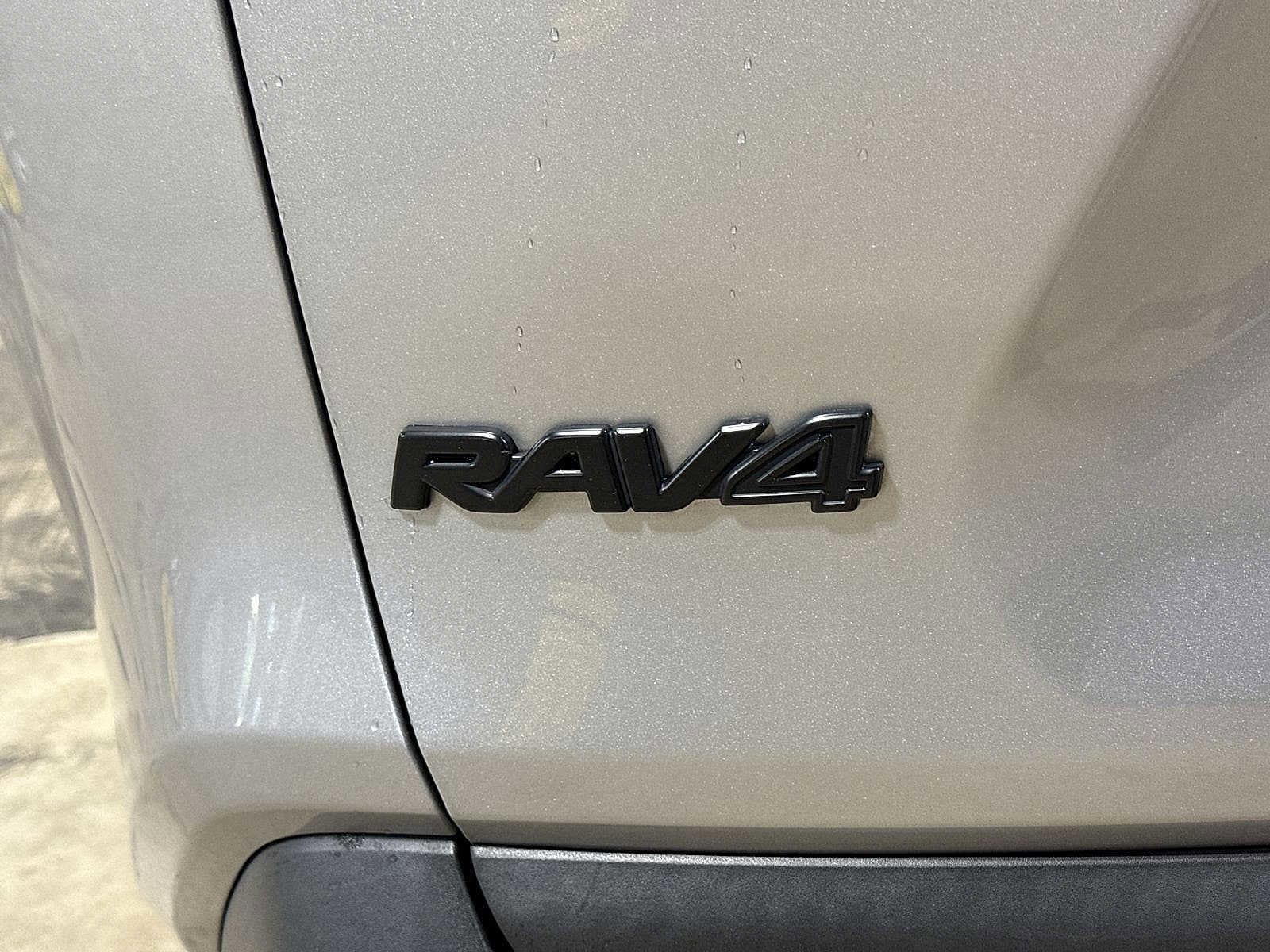 Thumbnail: 2023 Toyota RAV4 - 26