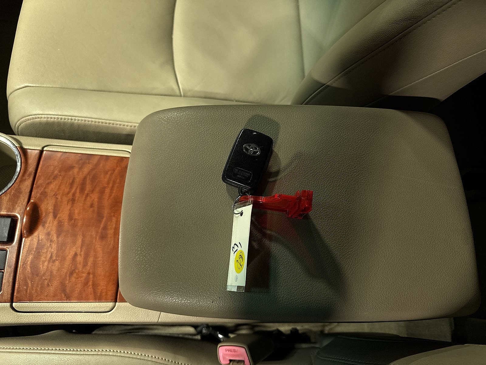 Thumbnail: 2008 Toyota Highlander - 38